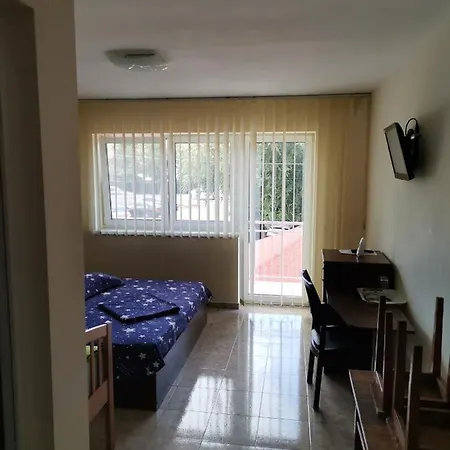 Penzion Vila Fanel *